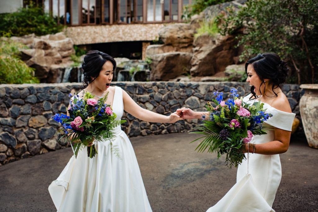 first look wedding pictures